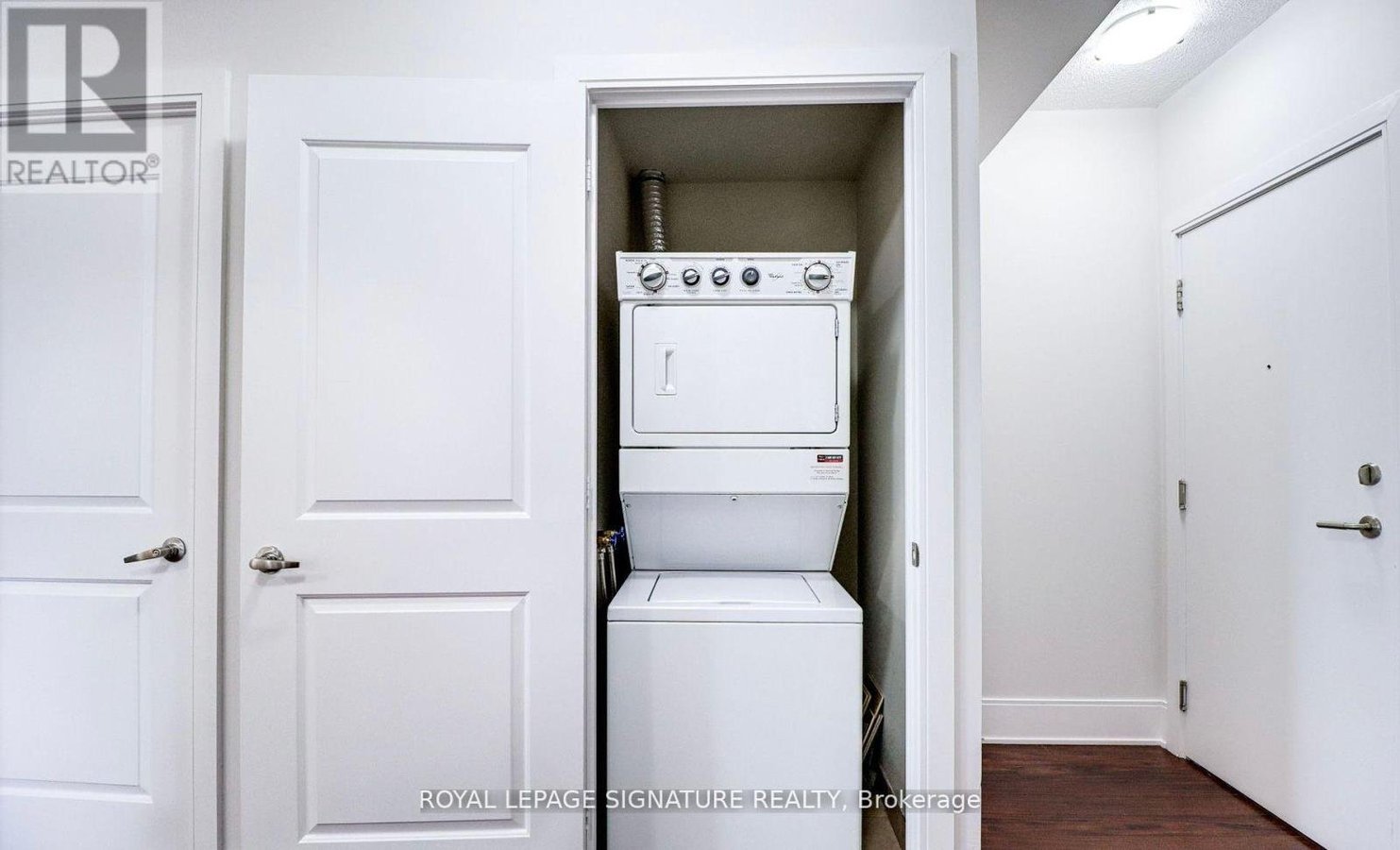 1602 - 330 BURNHAMTHORPE ROAD - Photo 9