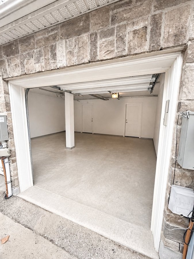 1437 Lakeshore Road East - Photo 10