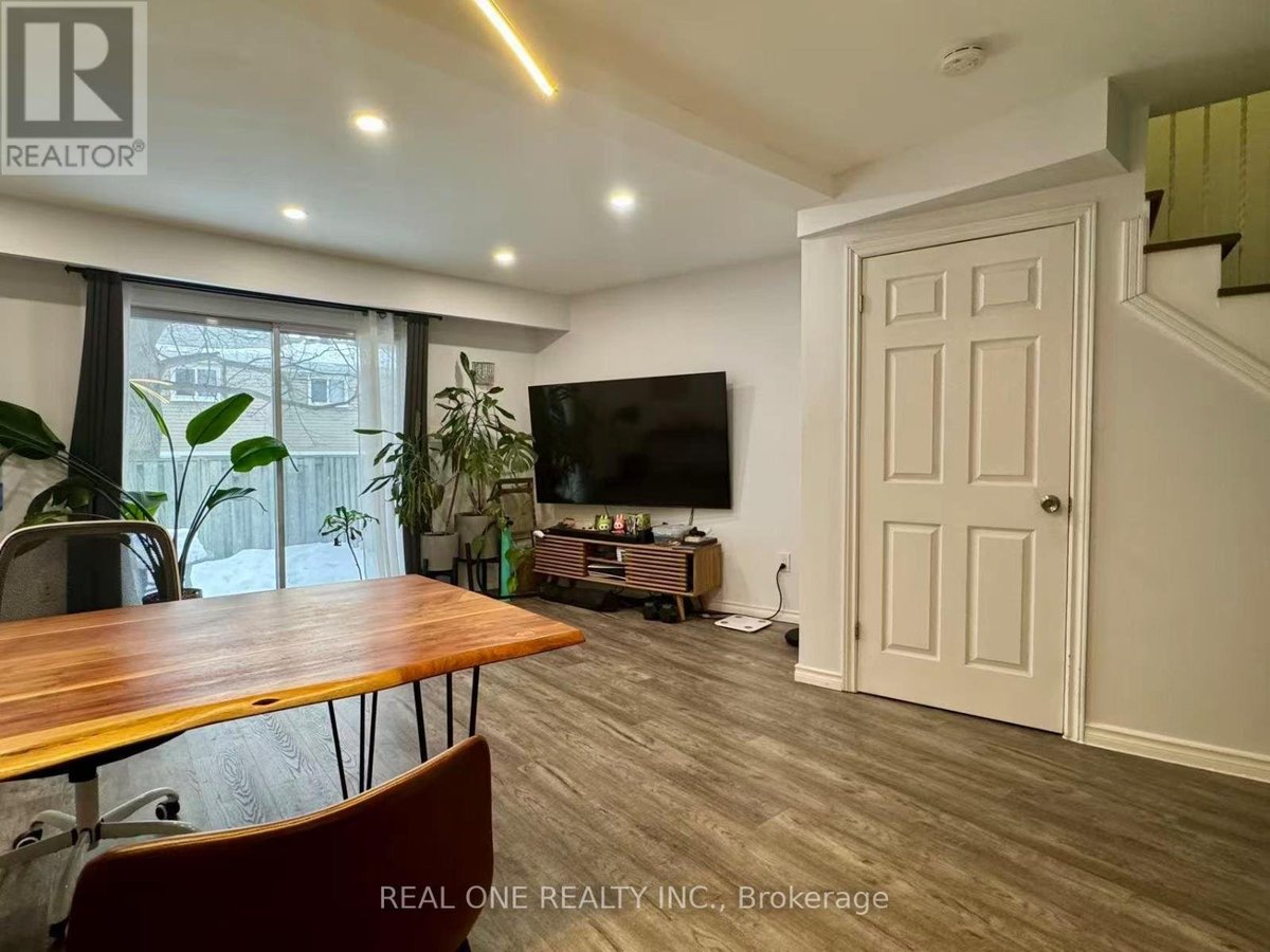 124 - 400 MISSISSAUGA VALLEY BOULEVARD - Photo 4