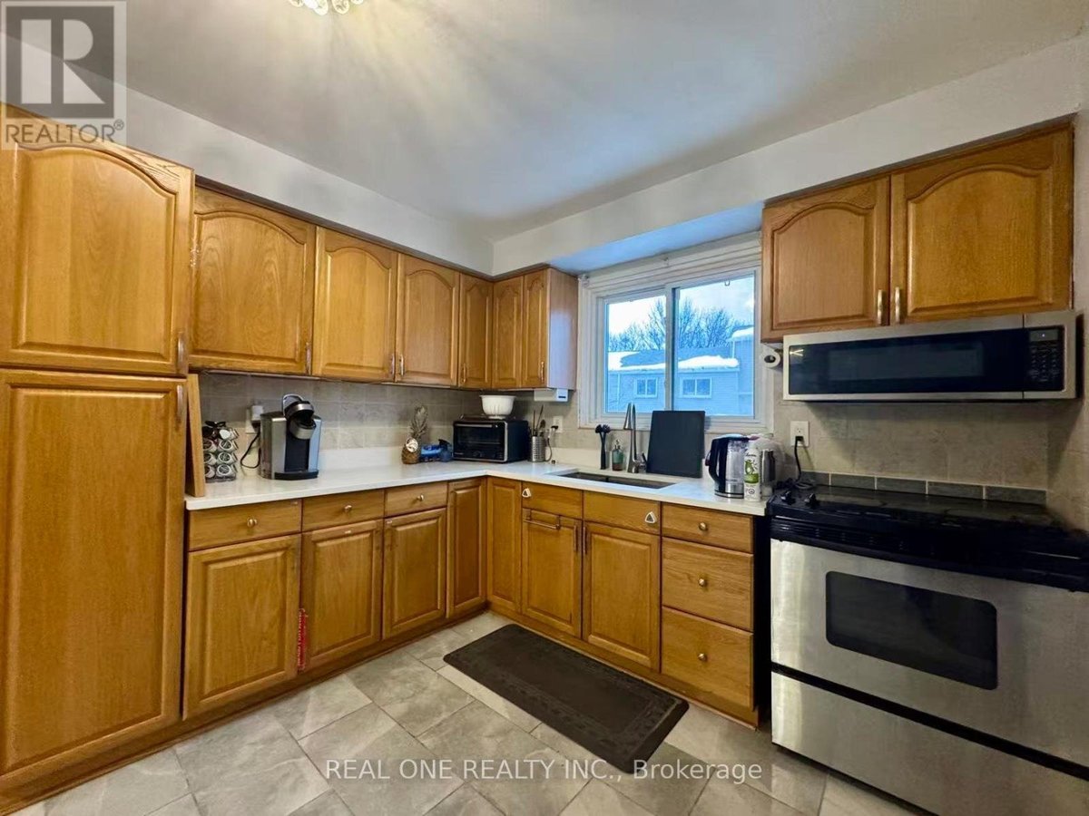 124 - 400 MISSISSAUGA VALLEY BOULEVARD - Photo 8