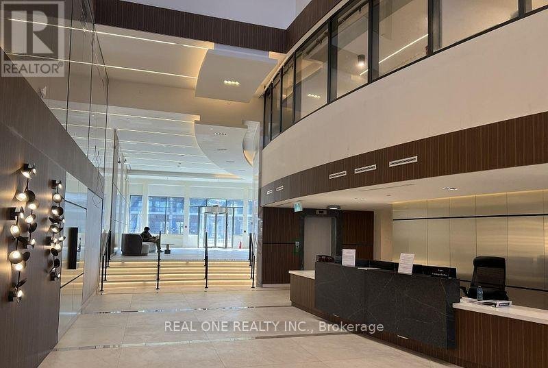 617 - 5105 HURONTARIO STREET - Photo 4