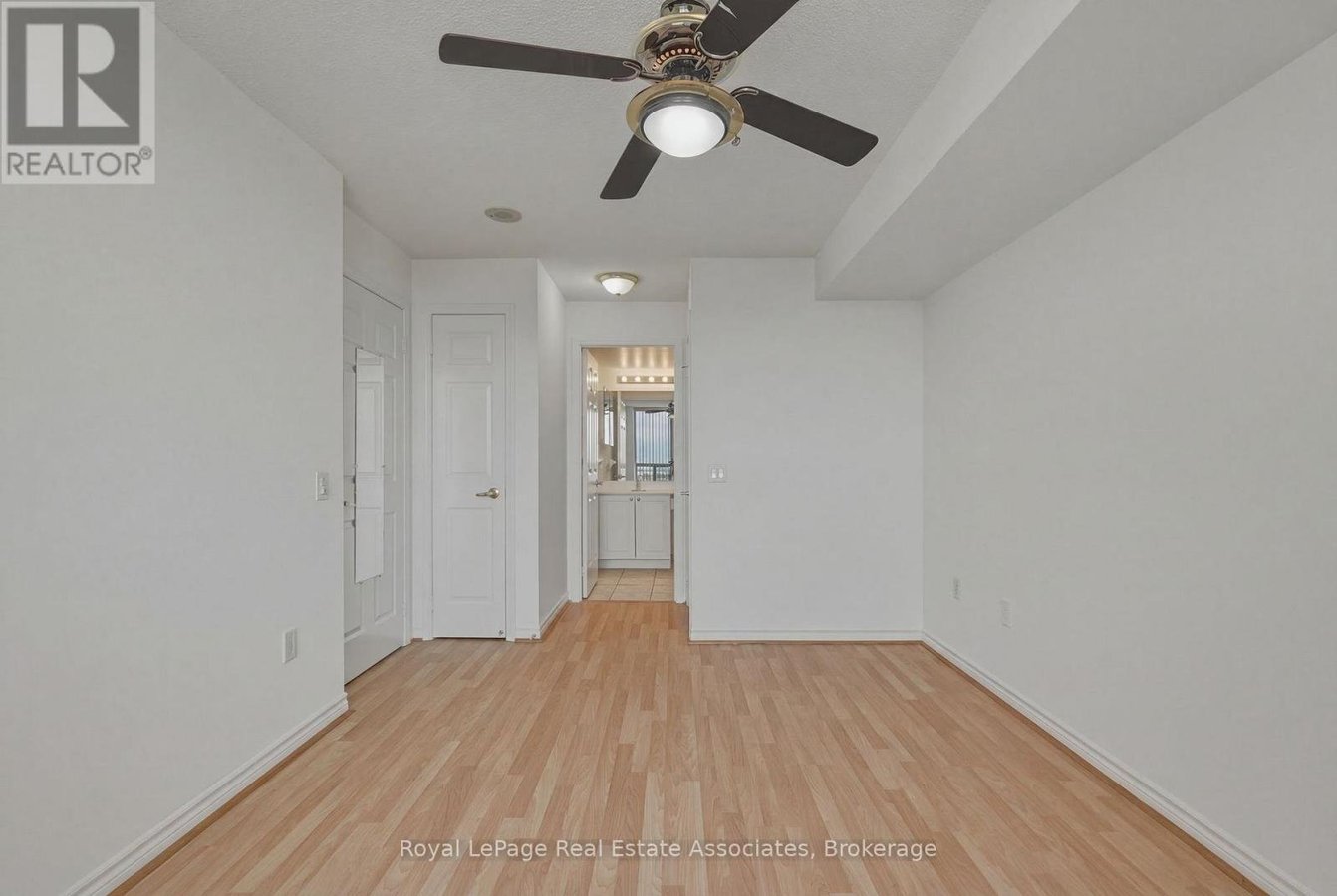 1202 - 55 STRATHAVEN DRIVE - Photo 20