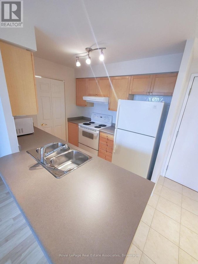 1202 - 55 STRATHAVEN DRIVE - Photo 32