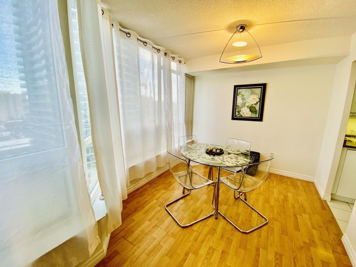 55 Elm Drive West - Photo 4