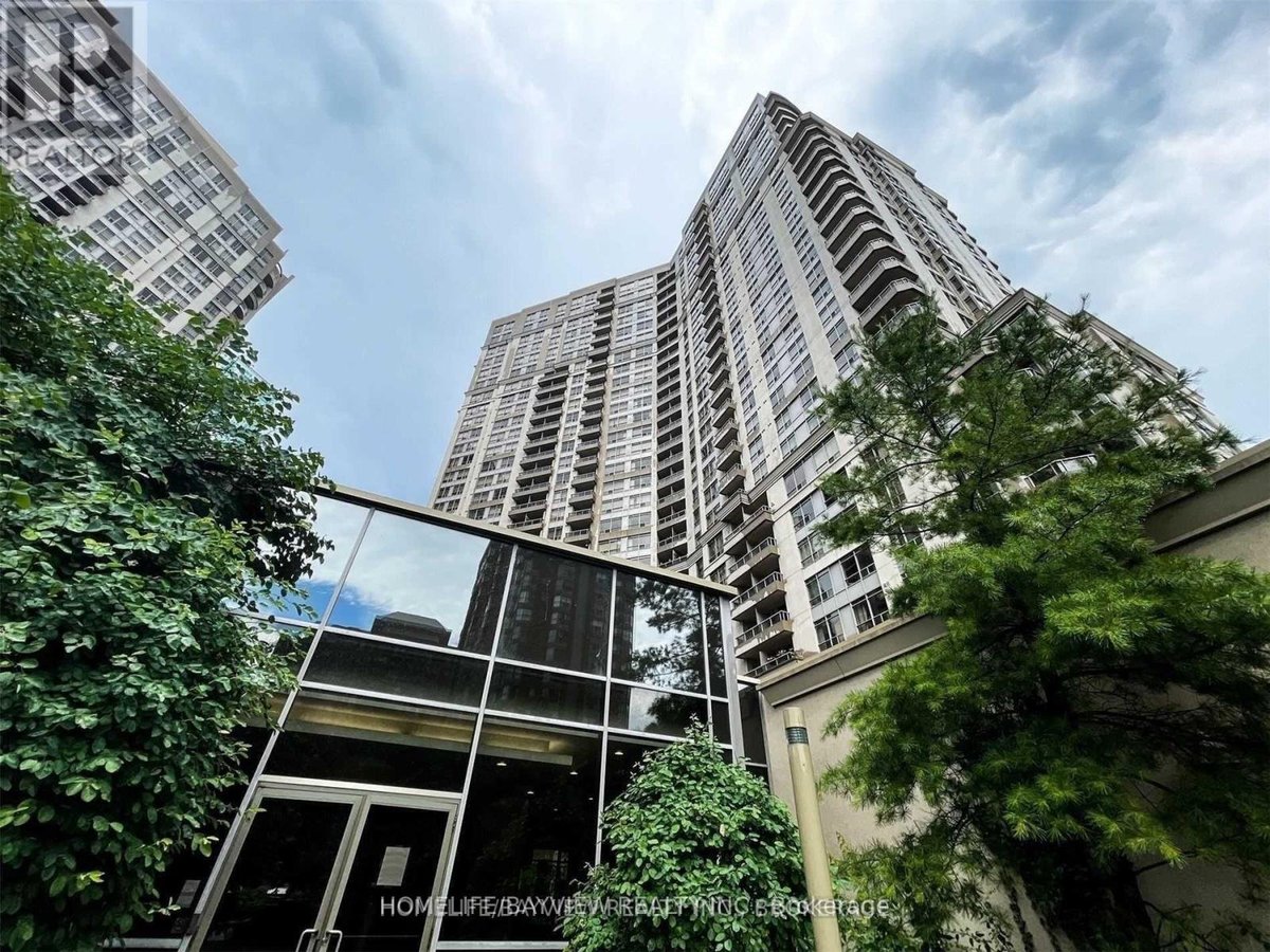 2204 - 3880 DUKE OF YORK BOULEVARD - Photo 1