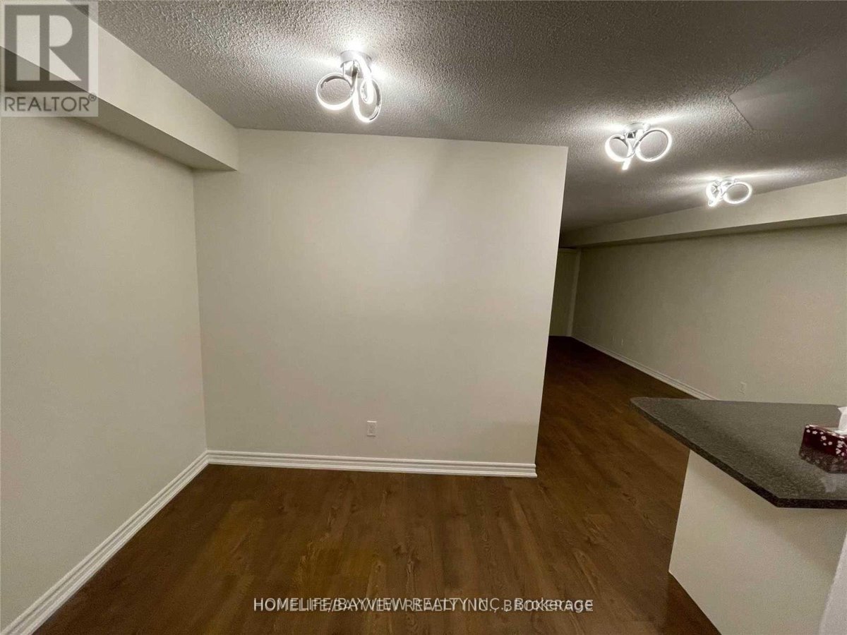 2204 - 3880 DUKE OF YORK BOULEVARD - Photo 3