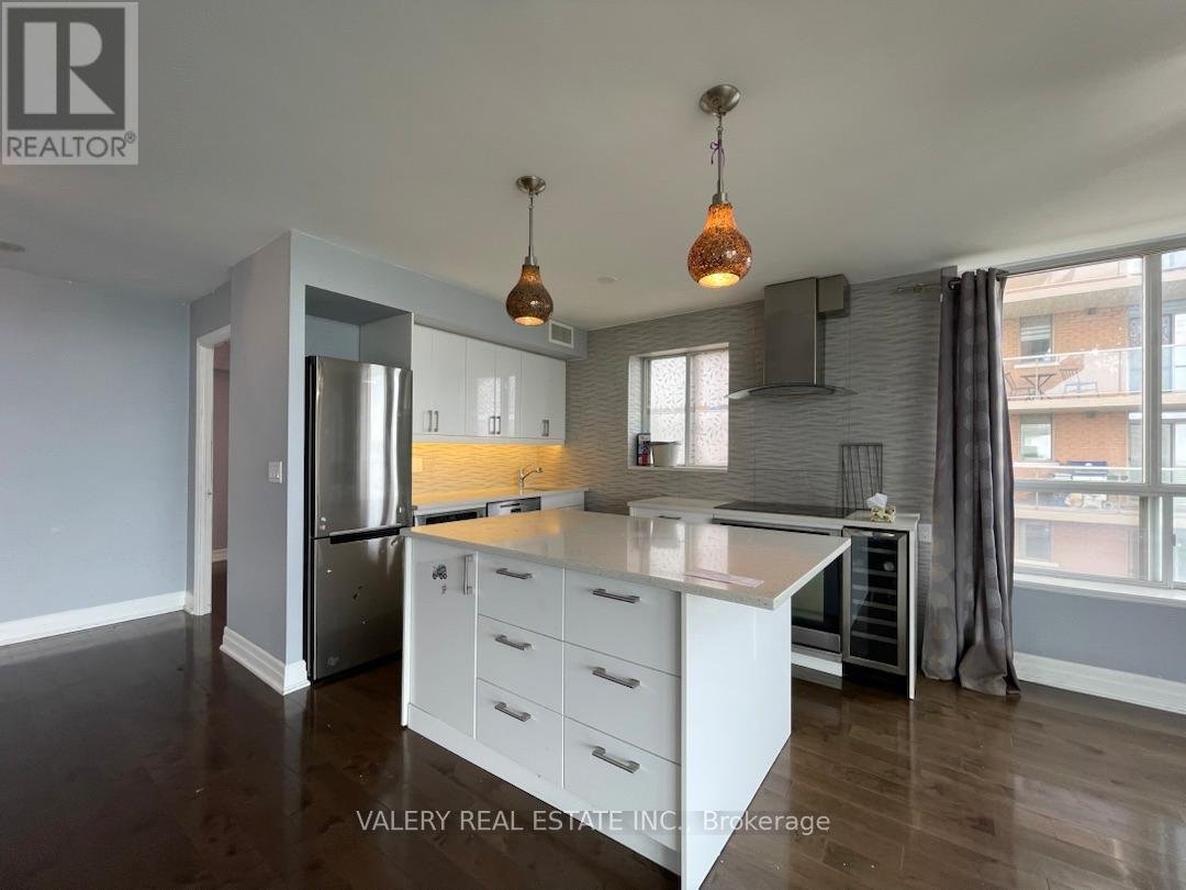 610 - 1140 PARKWEST PLACE - Photo 4