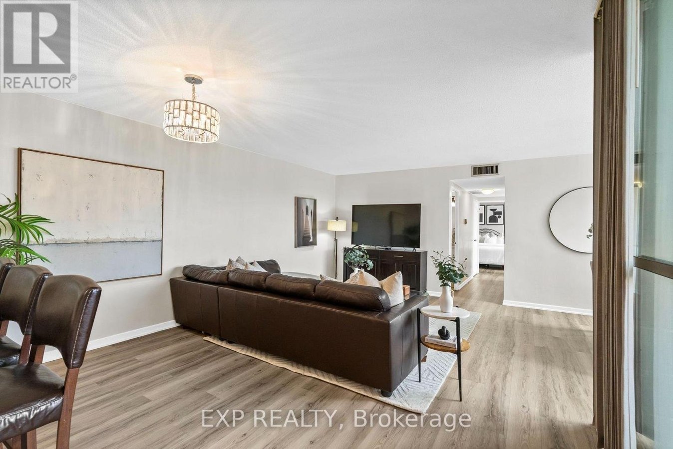 905 - 2323 CONFEDERATION PARKWAY - Photo 7