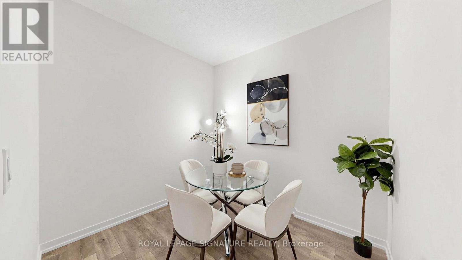 1710 - 2520 EGLINTON AVENUE W - Photo 9