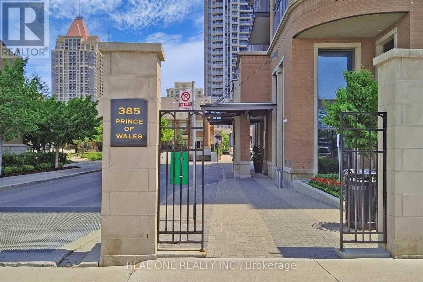 1311 - 385 PRINCE OF WALES DRIVE - Photo 2