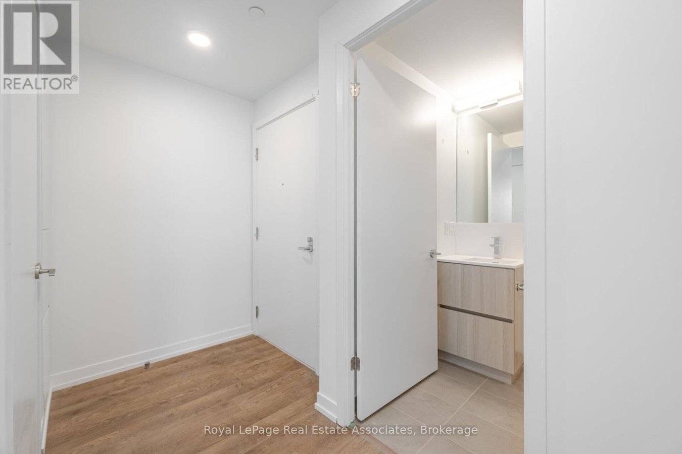 312 - 251 MASONRY WAY - Photo 5