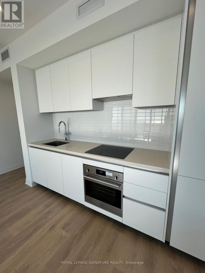 5402 - 4015 THE EXCHANGE - Photo 3