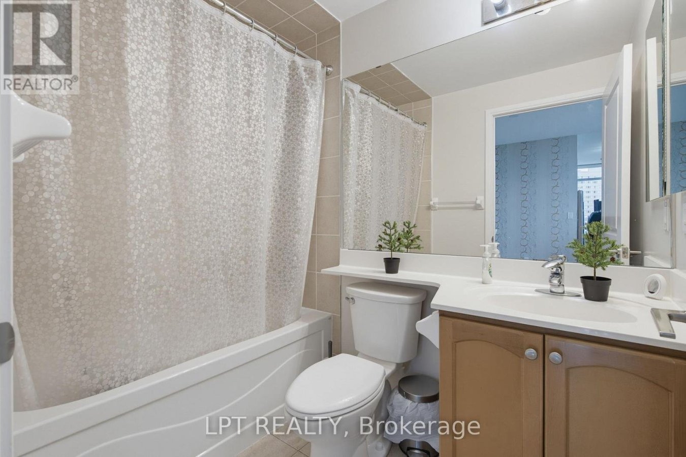 1303 - 80 ABSOLUTE AVENUE - Photo 4
