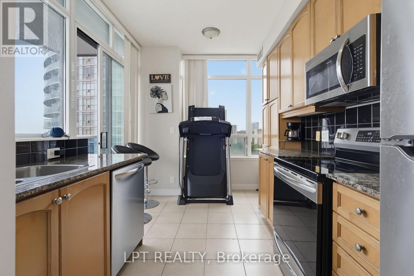 1303 - 80 ABSOLUTE AVENUE - Photo 9