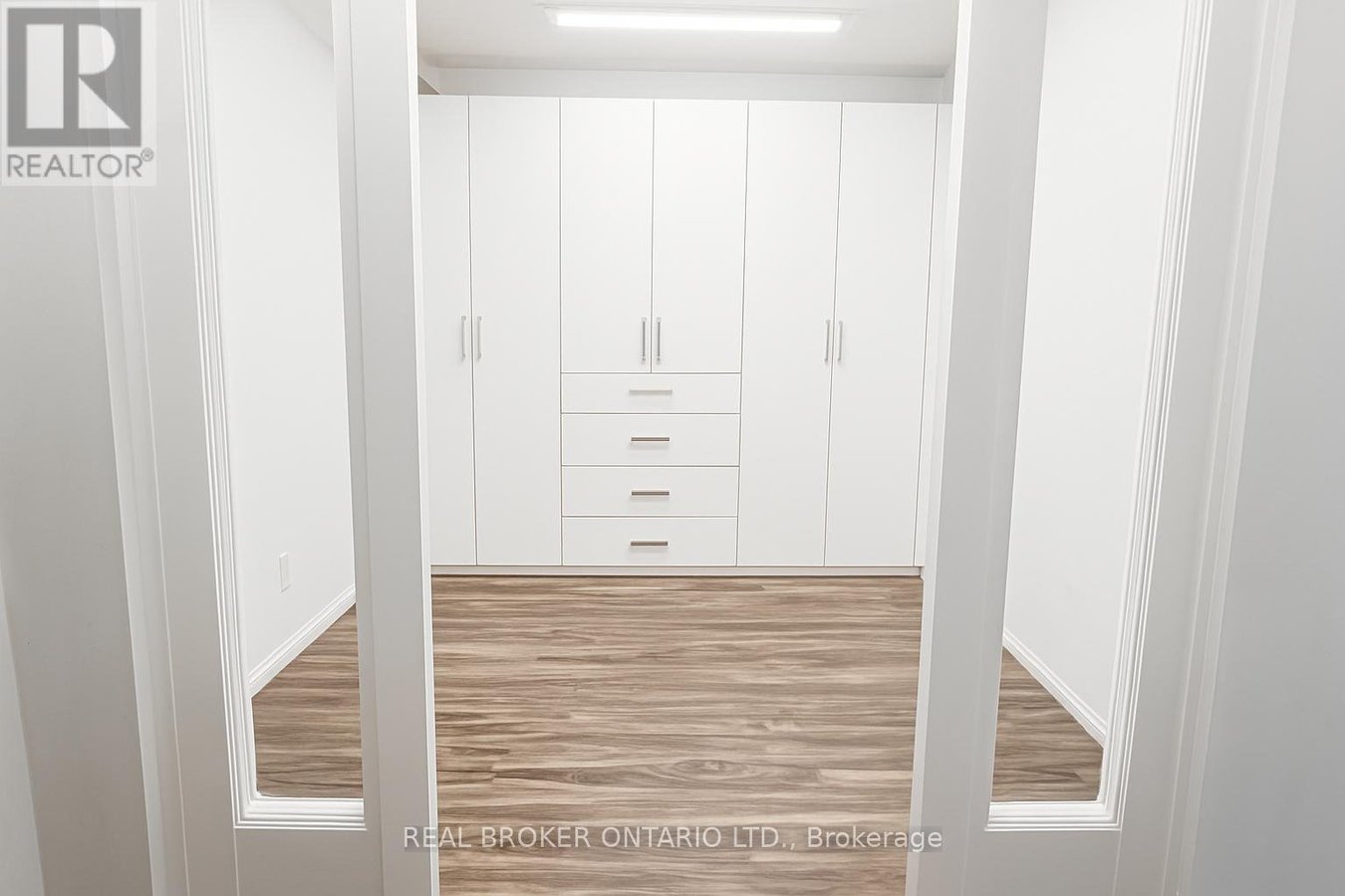 2107 - 90 ABSOLUTE AVENUE - Photo 10