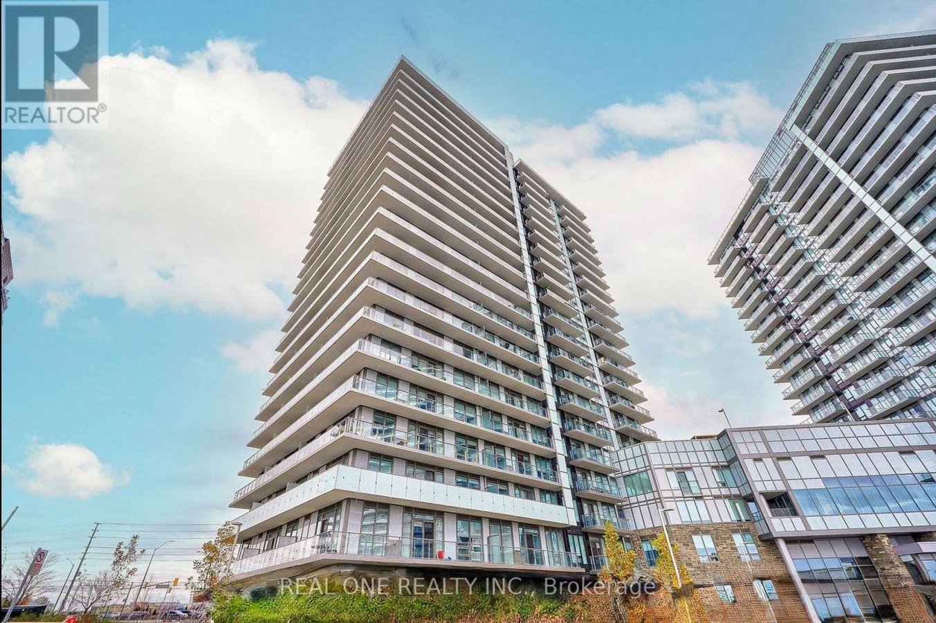 1701 - 4655 METCALFE AVENUE - Photo 1