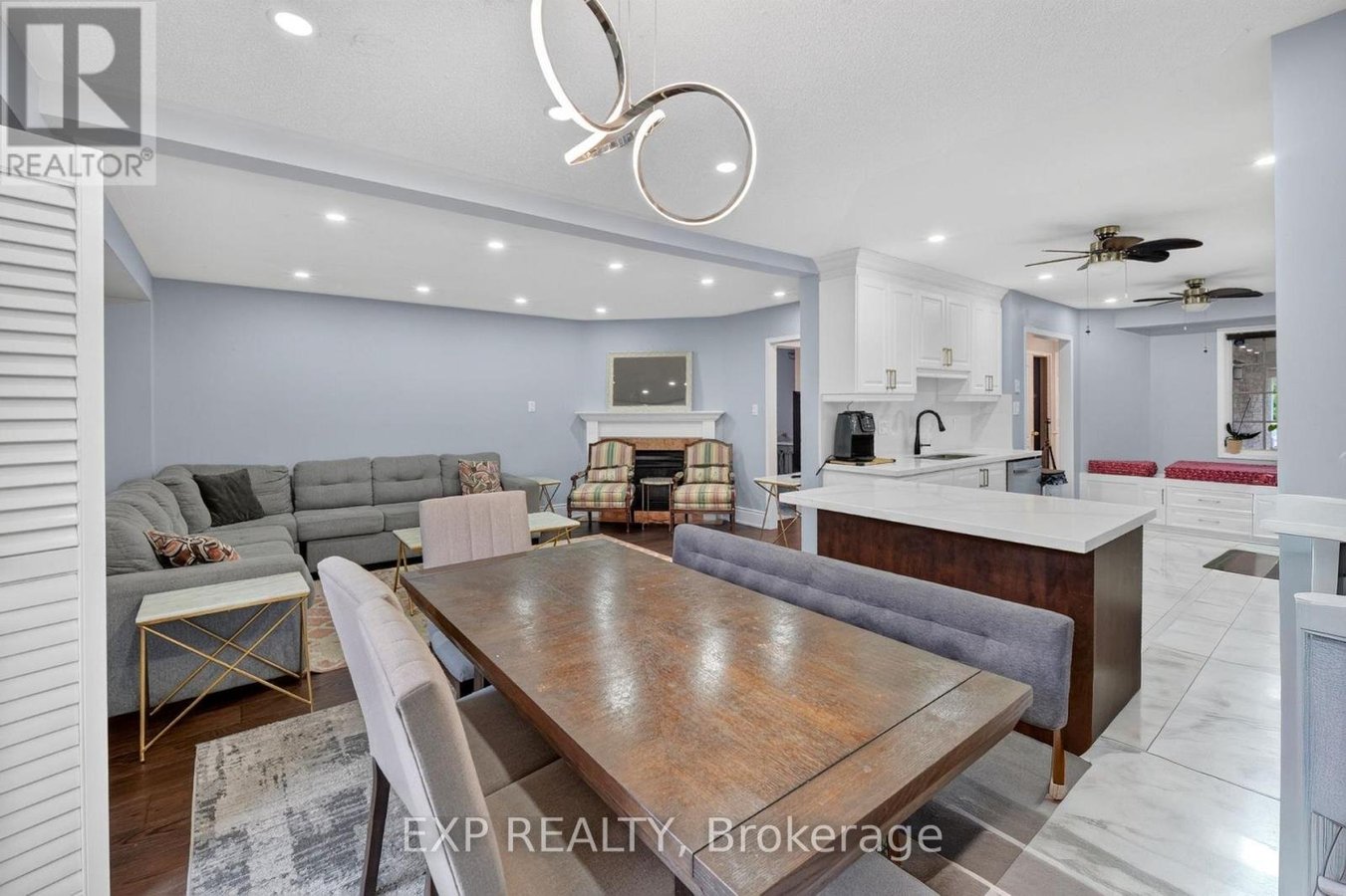 UPPER - 5896 CHORLEY PLACE - Photo 11