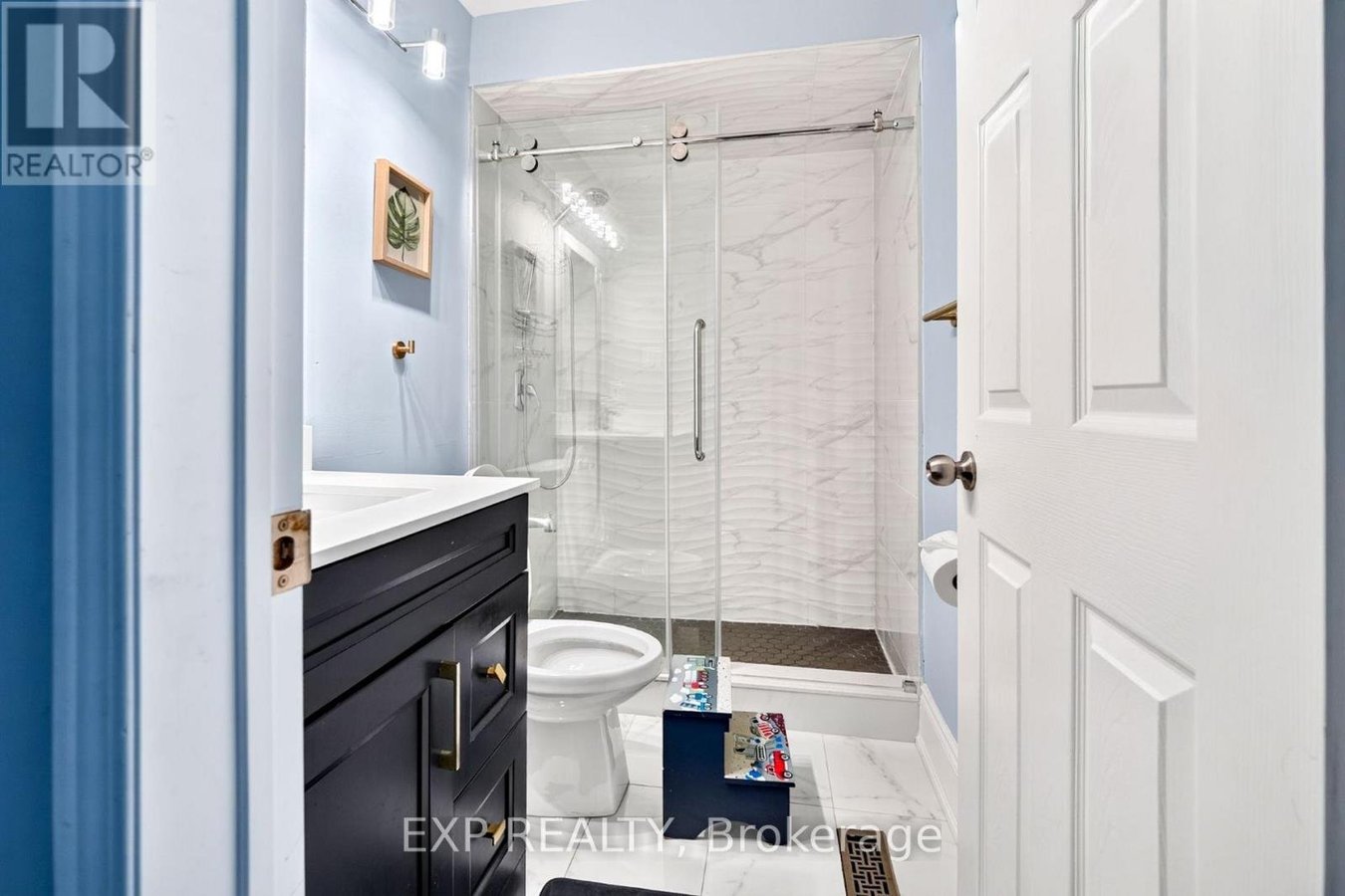 UPPER - 5896 CHORLEY PLACE - Photo 22