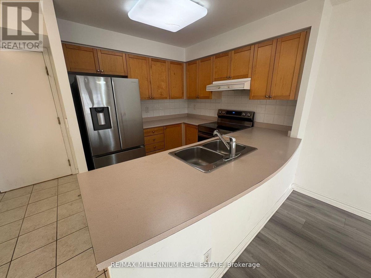 423 - 25 KINGSBRIDGE GARDEN CIRCLE - Photo 10