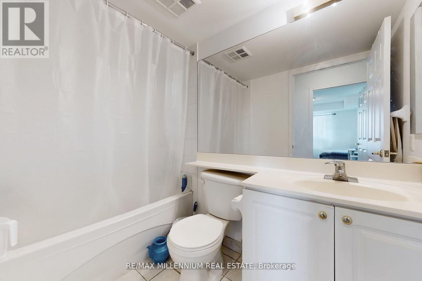 423 - 25 KINGSBRIDGE GARDEN CIRCLE - Photo 15