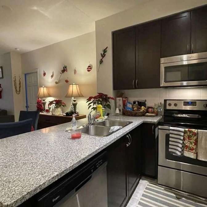 Rathburn Road West - Photo 3