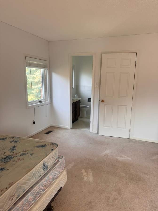 Cathian Court - Photo 2