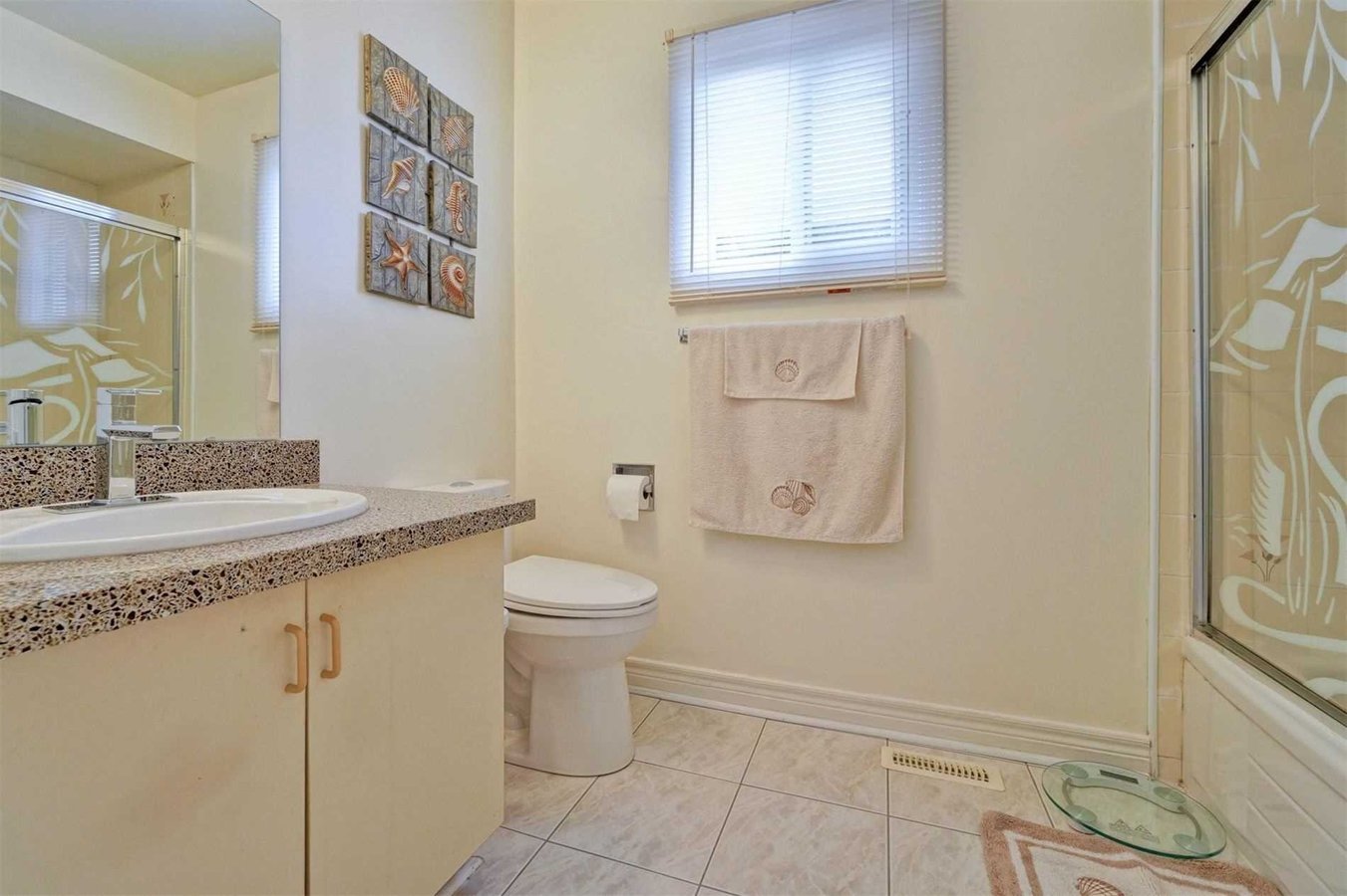 1520 Britannia Road West - Photo 3