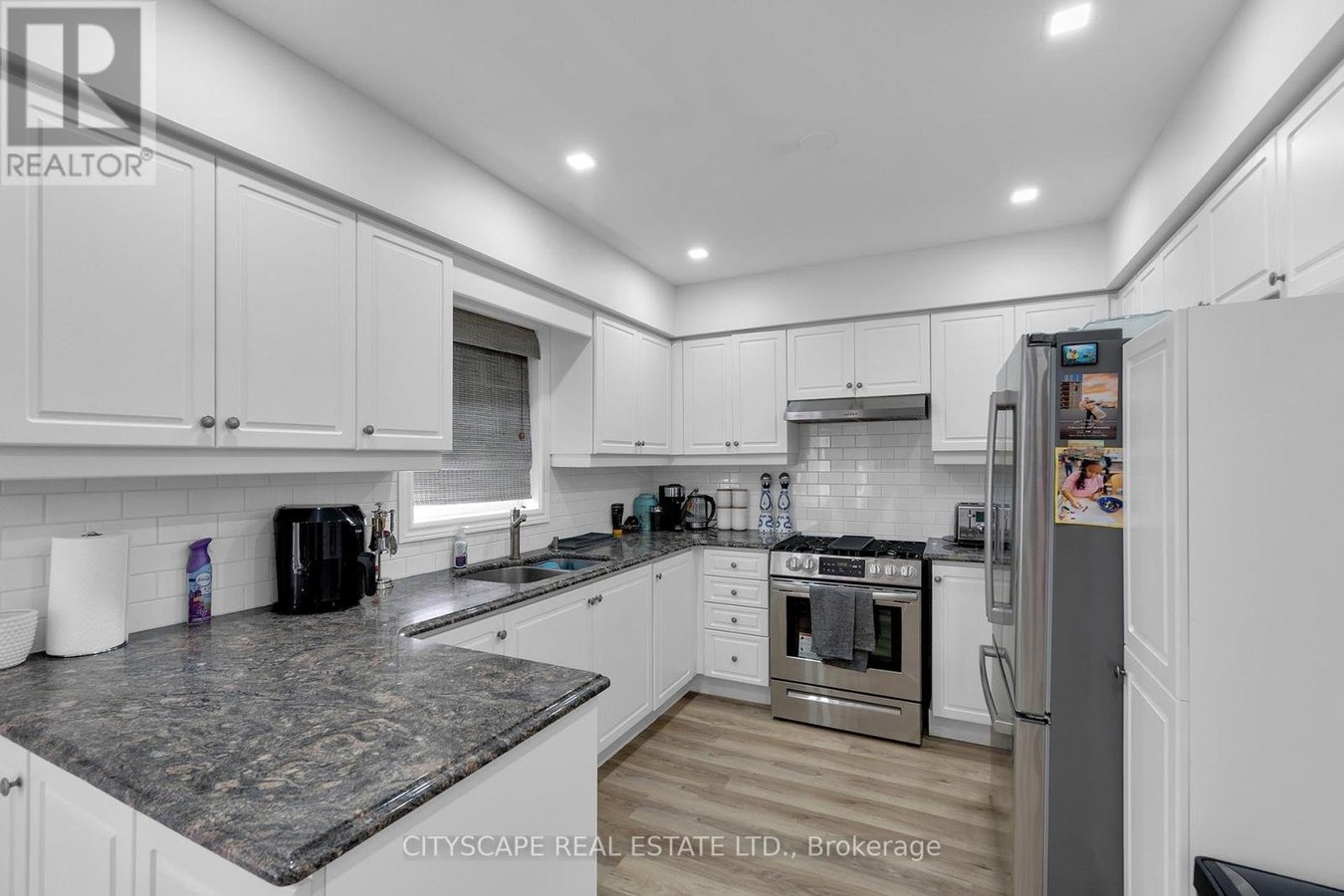 6421 DONWAY DRIVE - Photo 10