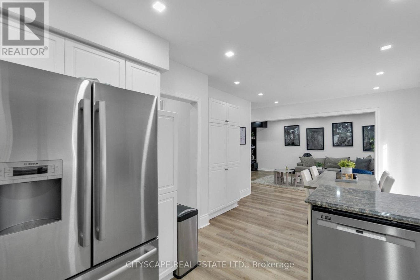 6421 DONWAY DRIVE - Photo 11