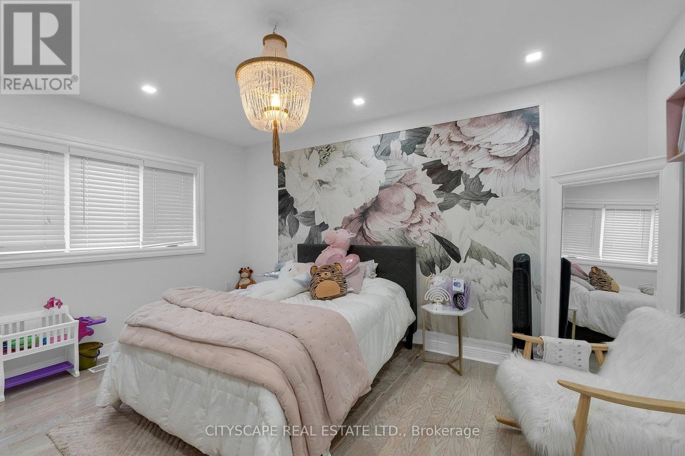 6421 DONWAY DRIVE - Photo 27