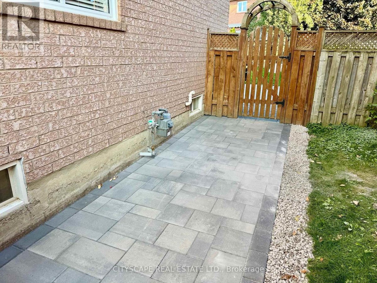 6421 DONWAY DRIVE - Photo 37