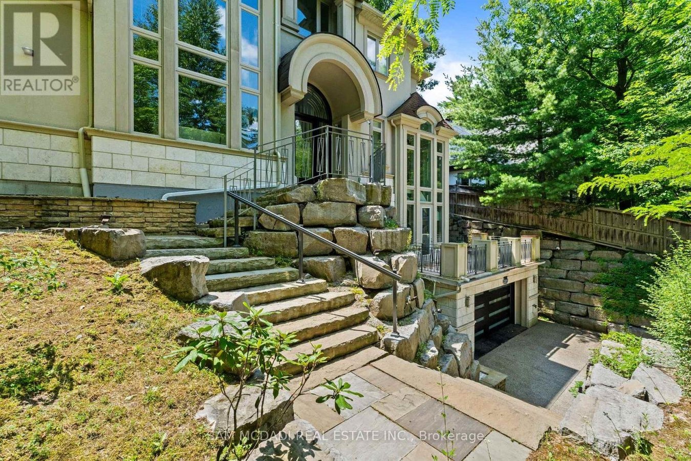 2014 HEARTWOOD COURT - Photo 2