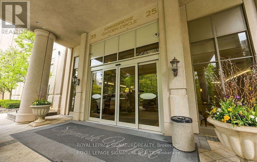 923 - 25 KINGSBRIDGE GARDEN CIRCLE - Photo 4