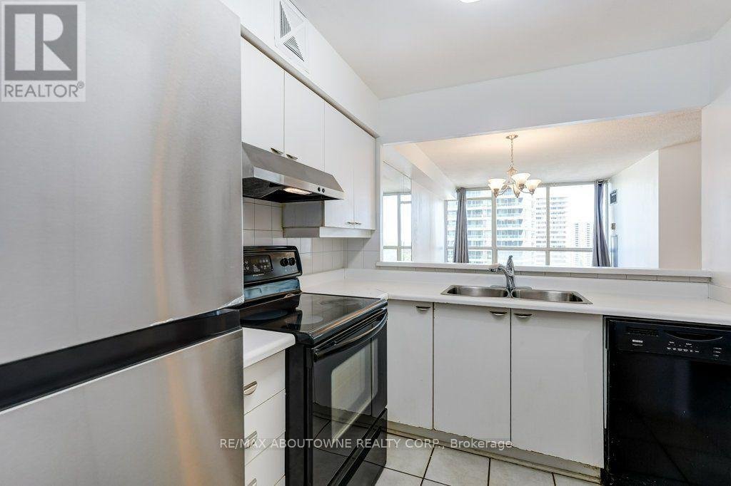 1007 - 55 ELM DRIVE W - Photo 10