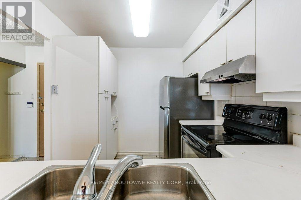 1007 - 55 ELM DRIVE W - Photo 12
