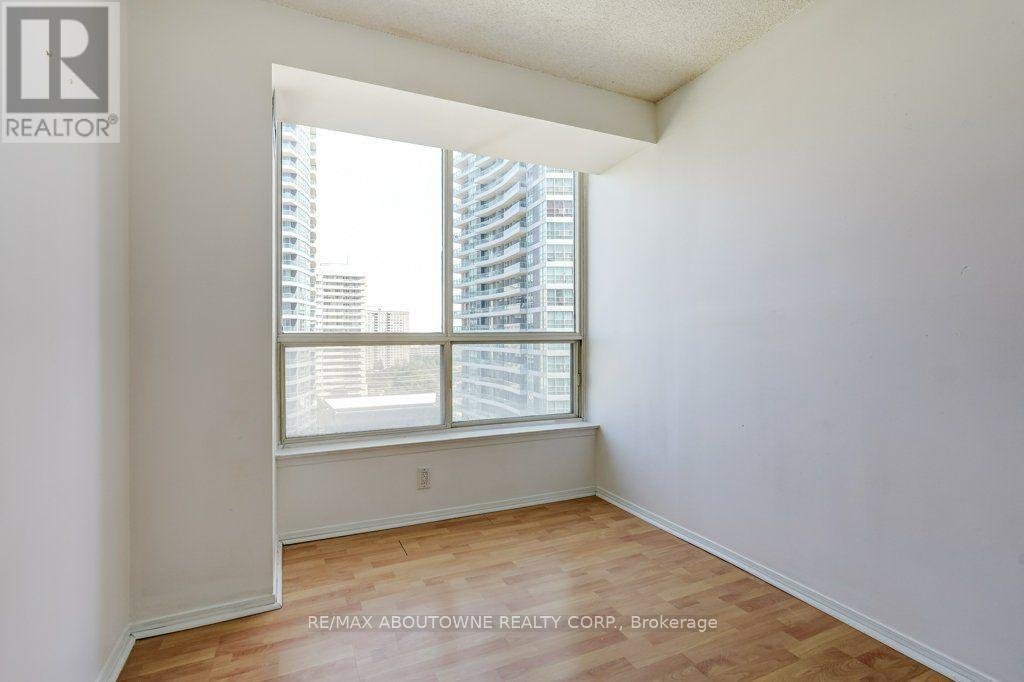 1007 - 55 ELM DRIVE W - Photo 18