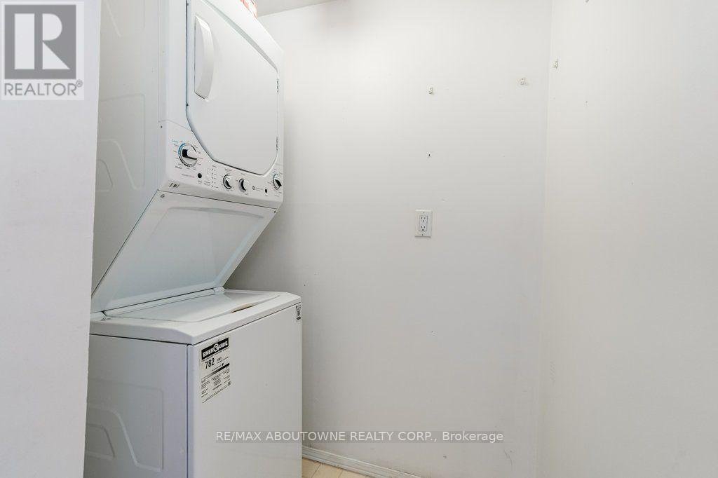 1007 - 55 ELM DRIVE W - Photo 24