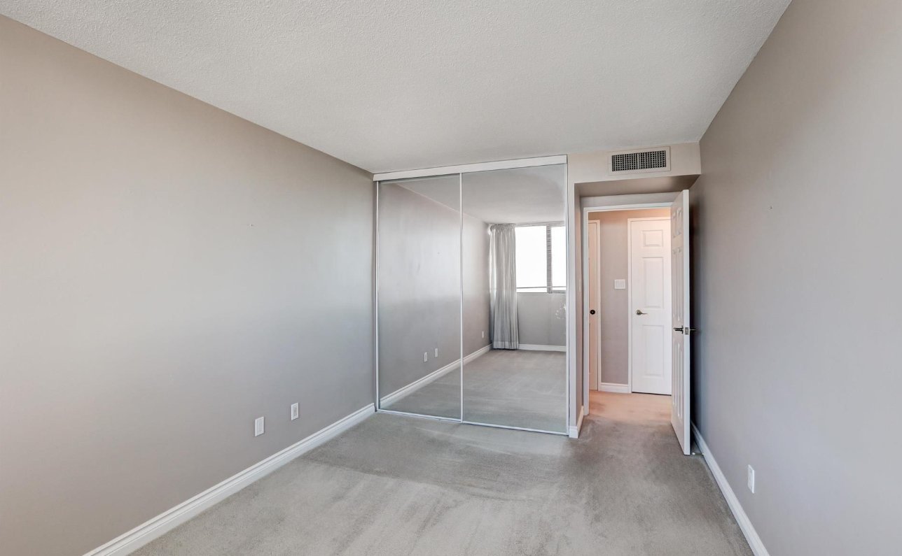 1333 Bloor Street - Photo 11