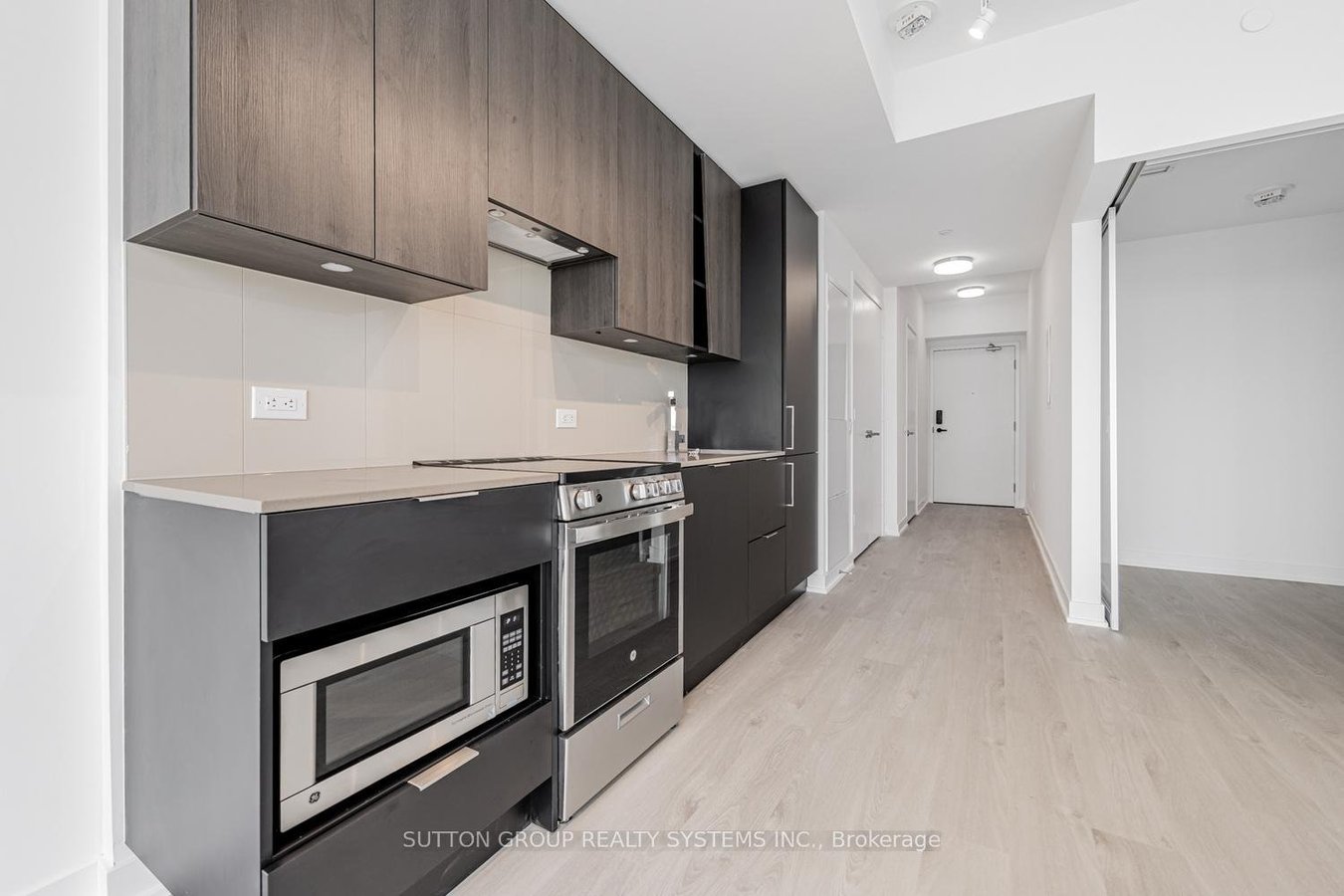 3900 Confederation Parkway - Photo 4