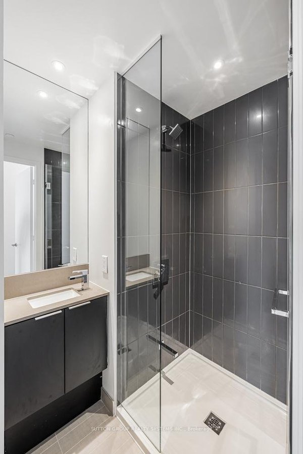 3900 Confederation Parkway - Photo 14