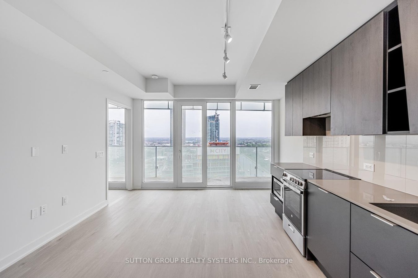 3900 Confederation Parkway - Photo 8