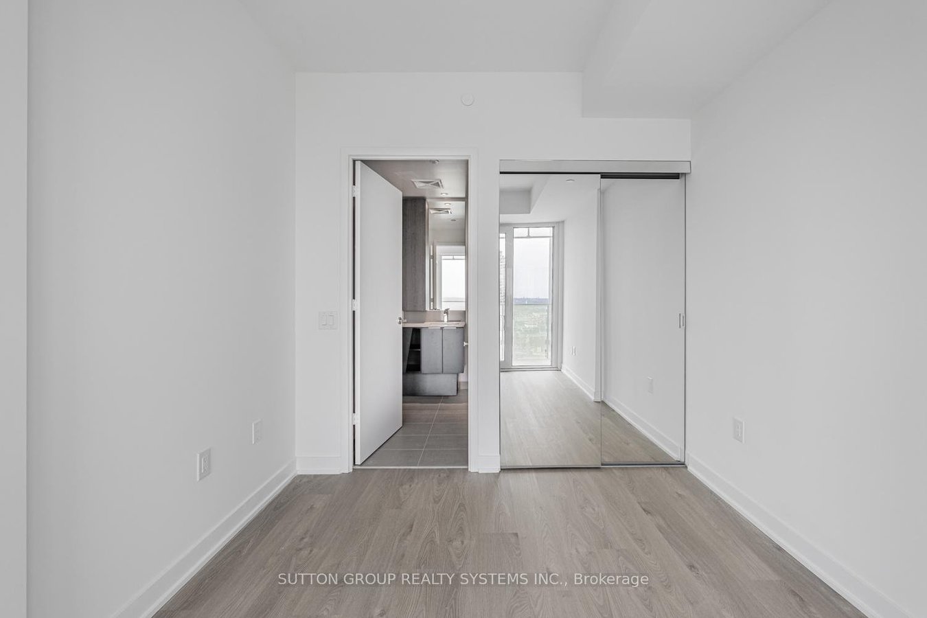 3900 Confederation Parkway - Photo 17