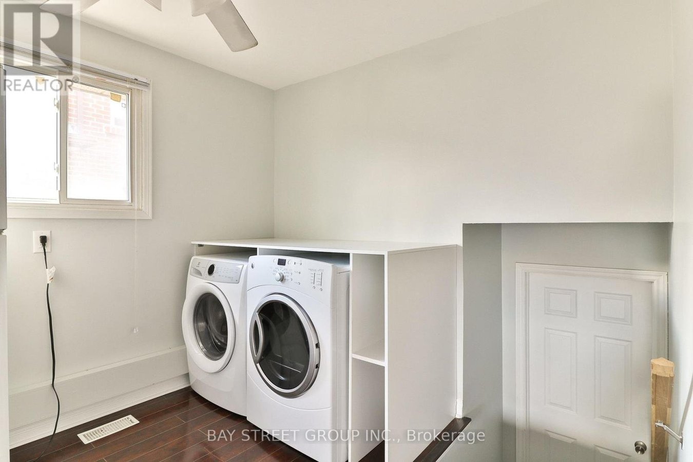 UPPER UNIT - 489 FERGO AVENUE - Photo 6