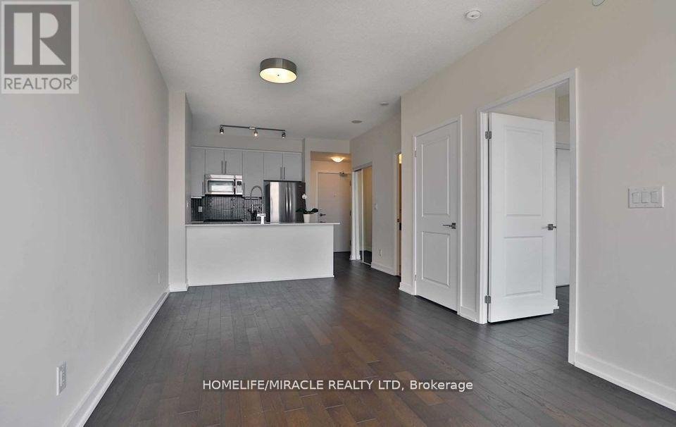 1603 - 510 CURRAN PLACE - Photo 3