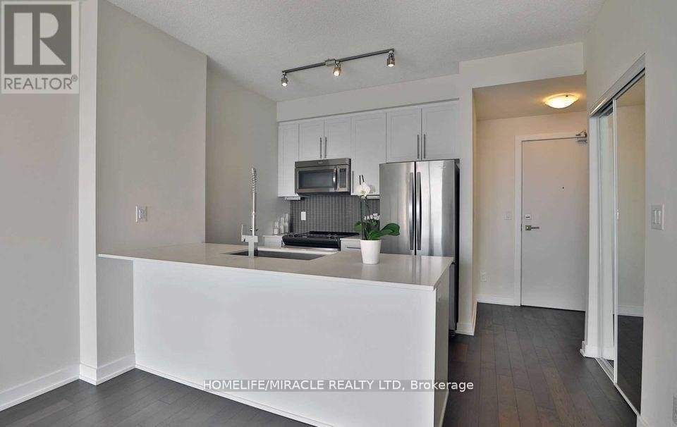 1603 - 510 CURRAN PLACE - Photo 8