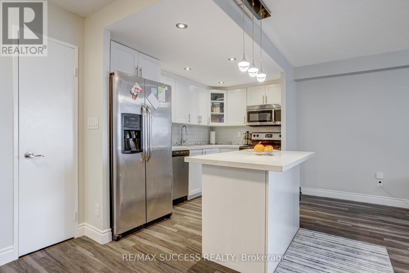 713 - 145 HILLCREST AVENUE - Photo 20