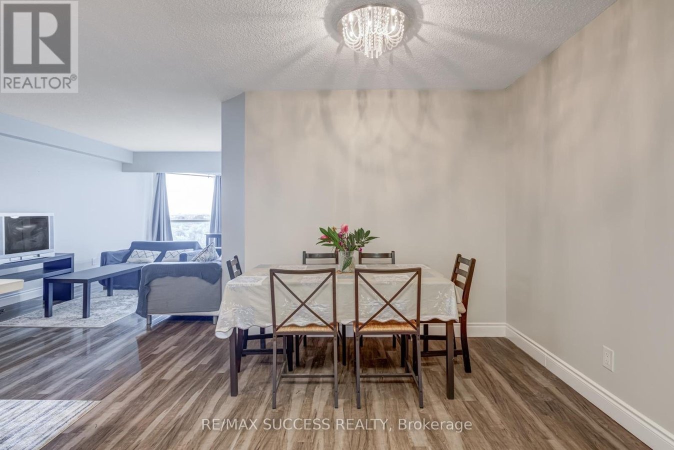 713 - 145 HILLCREST AVENUE - Photo 22