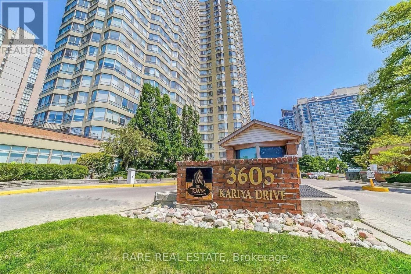 712 - 3605 KARIYA DRIVE - Photo 1