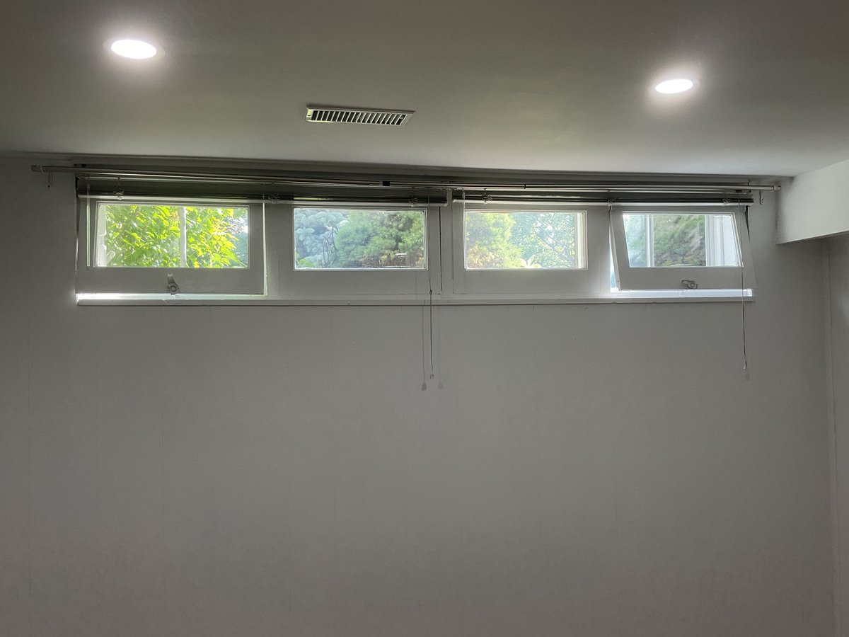3653 Holden Crescent - Photo 2