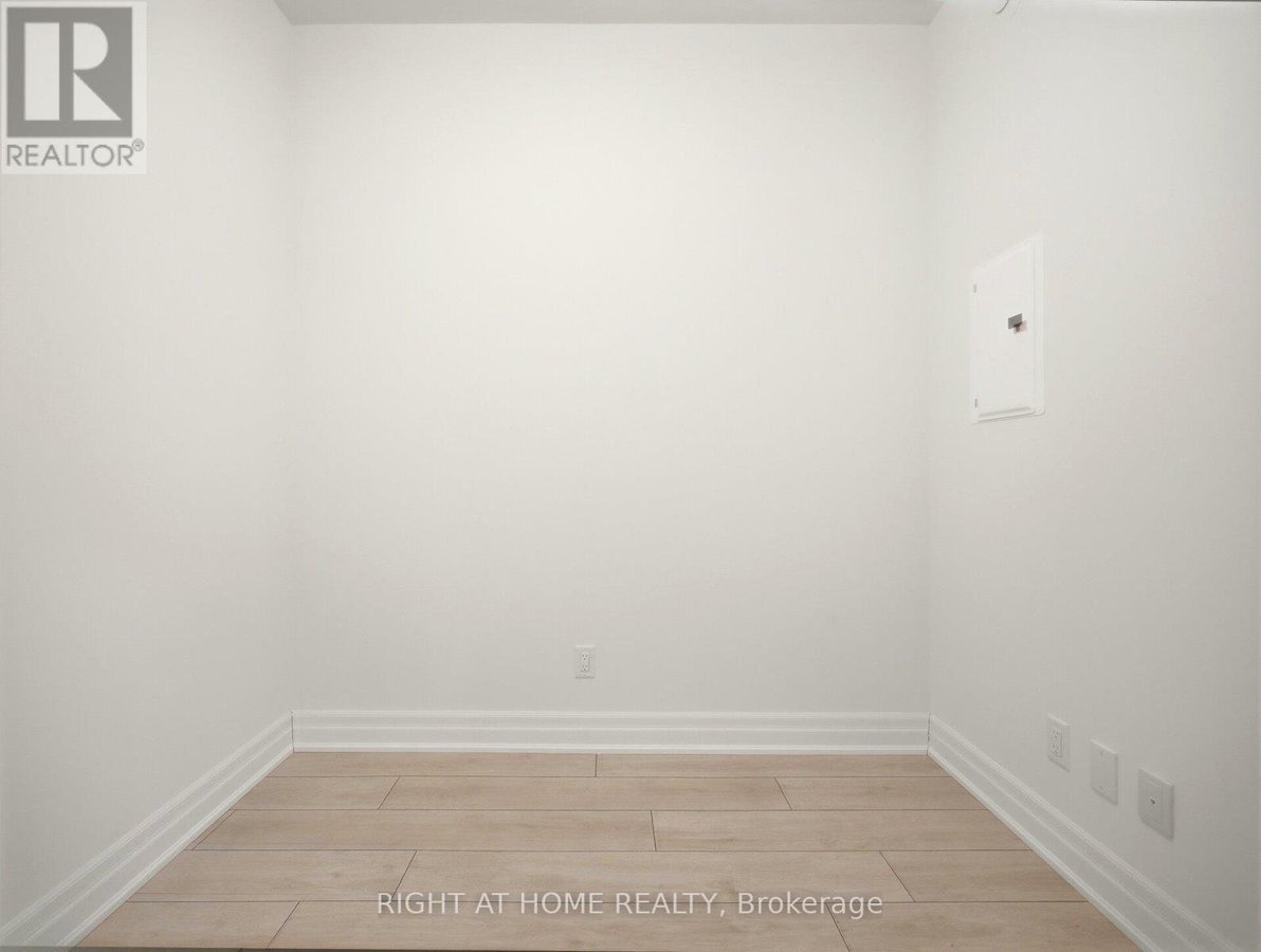 1807 - 30 ELM DRIVE W - Photo 27